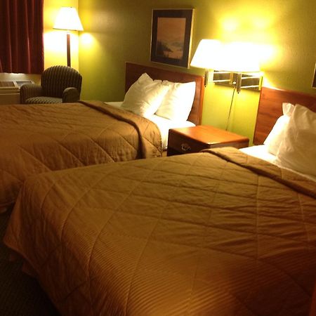 Americas Best Value Inn Maumee/Toledo Habitación foto