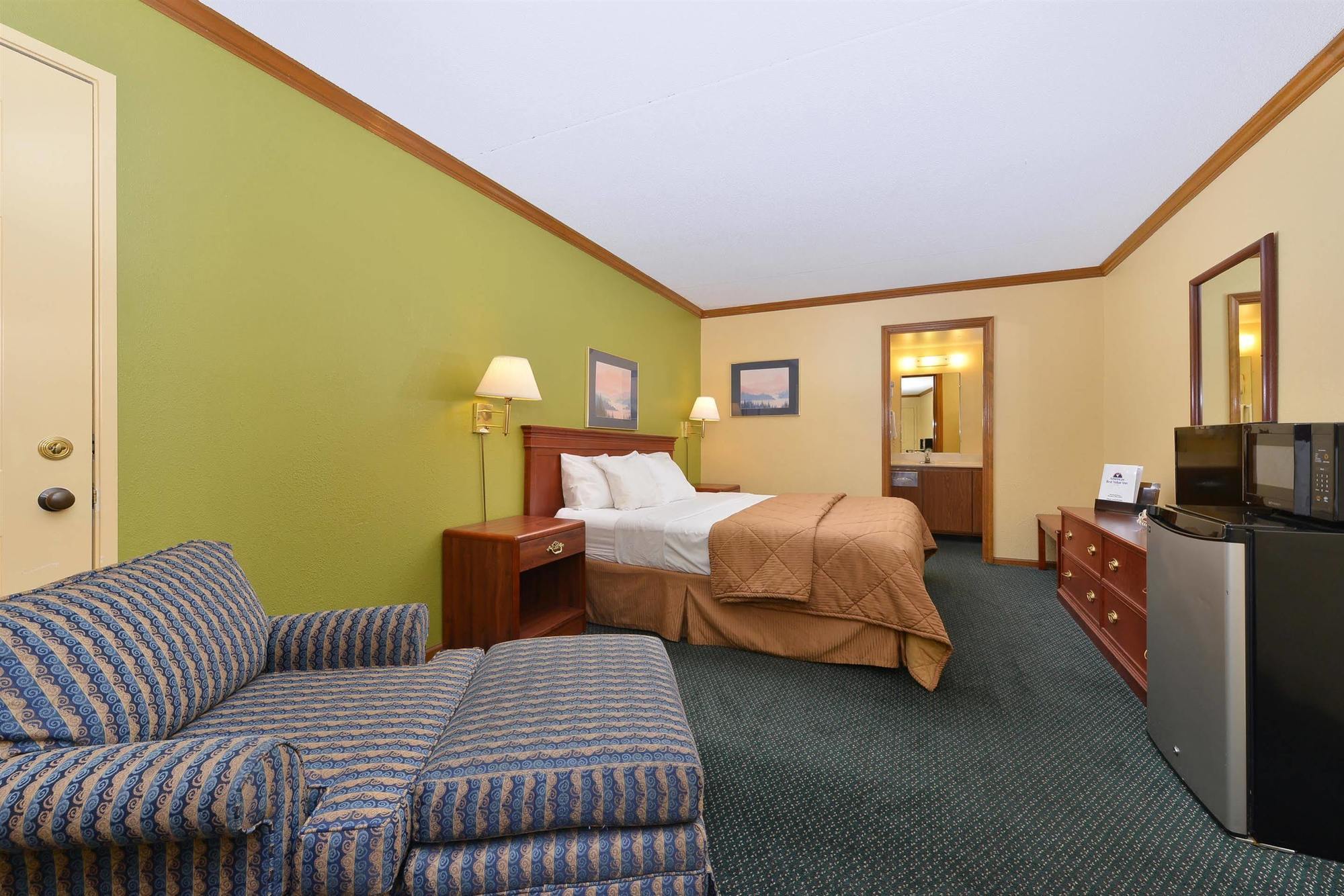 Americas Best Value Inn Maumee/Toledo Exterior foto