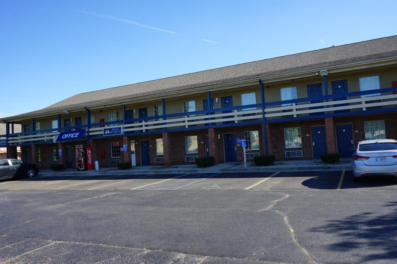 Americas Best Value Inn Maumee/Toledo Exterior foto